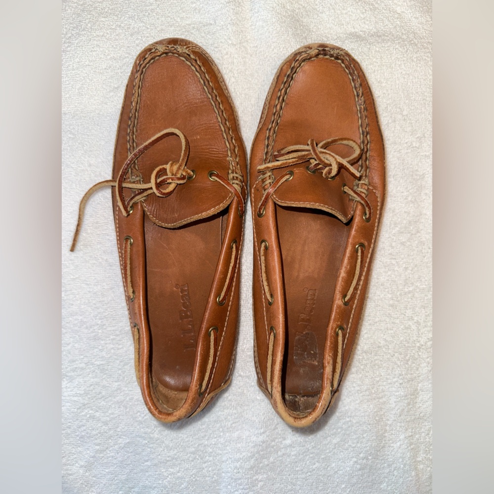 L.L. Bean Women's Tan Leather Moccasin Driving Shoes Size 8.5M